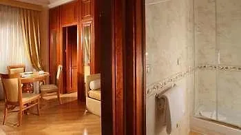 Apart Otel Piave & Flavia